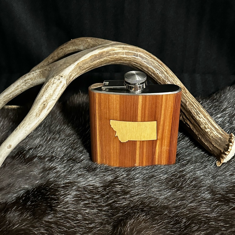 Rustic Wood-Grain Montana Flask - custom cedar wood 6 oz stainless steel - Picture 4 of 4
